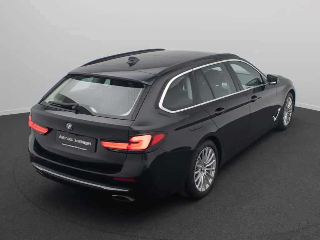 BMW 5 Series 540d xD Luxury Line Panorama H/K HUD Belüftung 12/2022-photo-6