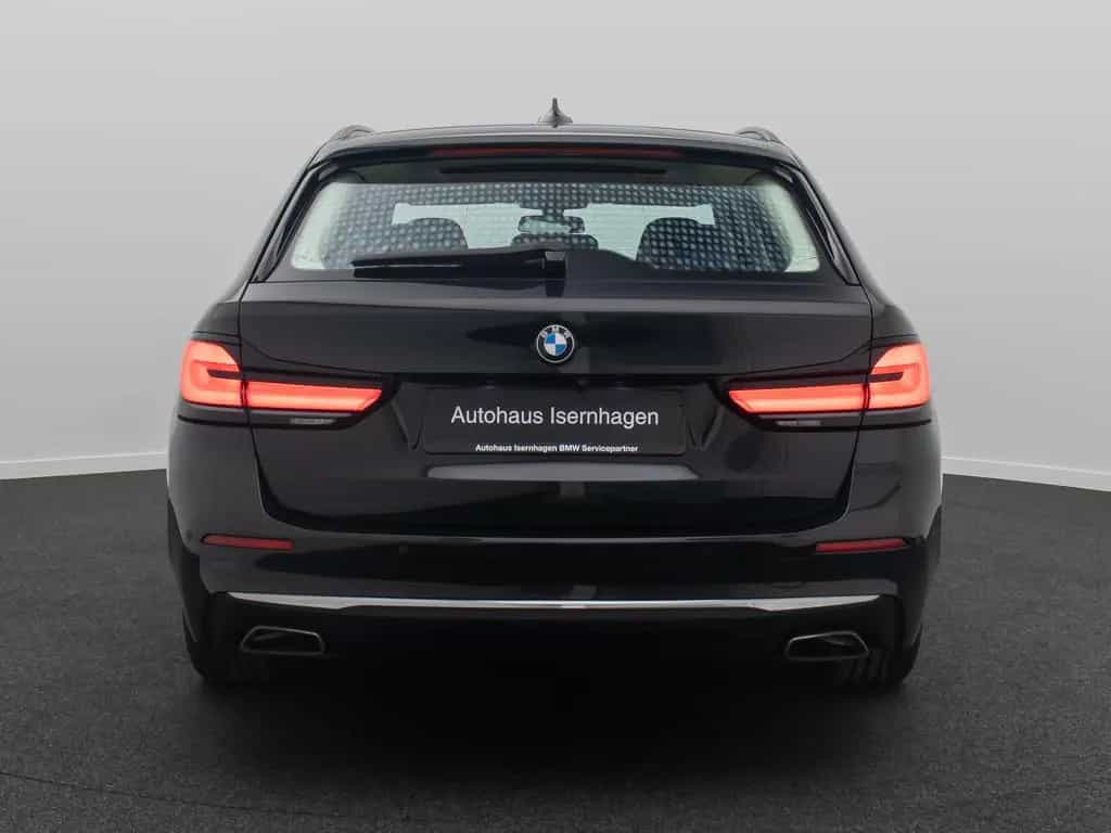 BMW 5 Series 540d xD Luxury Line Panorama H/K HUD Belüftung 12/2022-photo-7