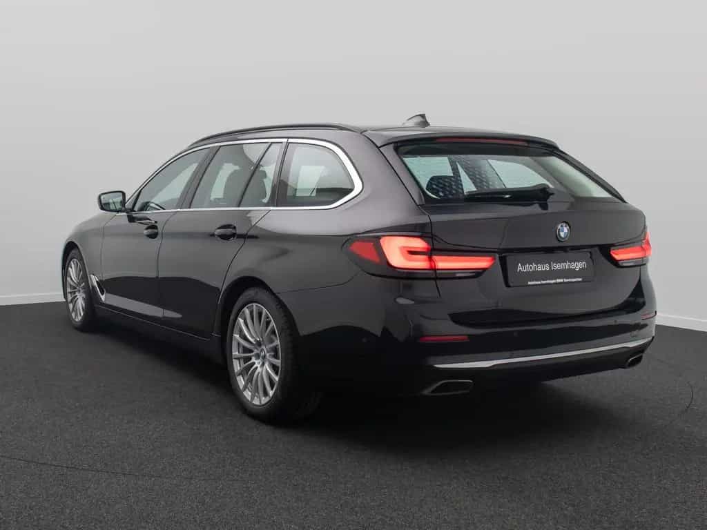 BMW 5 Series 540d xD Luxury Line Panorama H/K HUD Belüftung 12/2022-photo-8