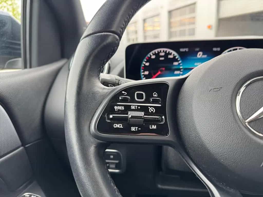 Mercedes-Benz B-Class 180 7G-DCT Style *LED*SHZ*el. Heck*CAM*CarPlay 09/2019-photo-24