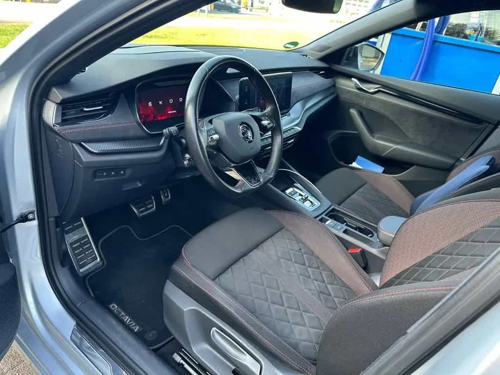 Skoda Octavia RS Combi 2.0 TDI DSG 2021 | Vollausstatt 01/2021-photo-8