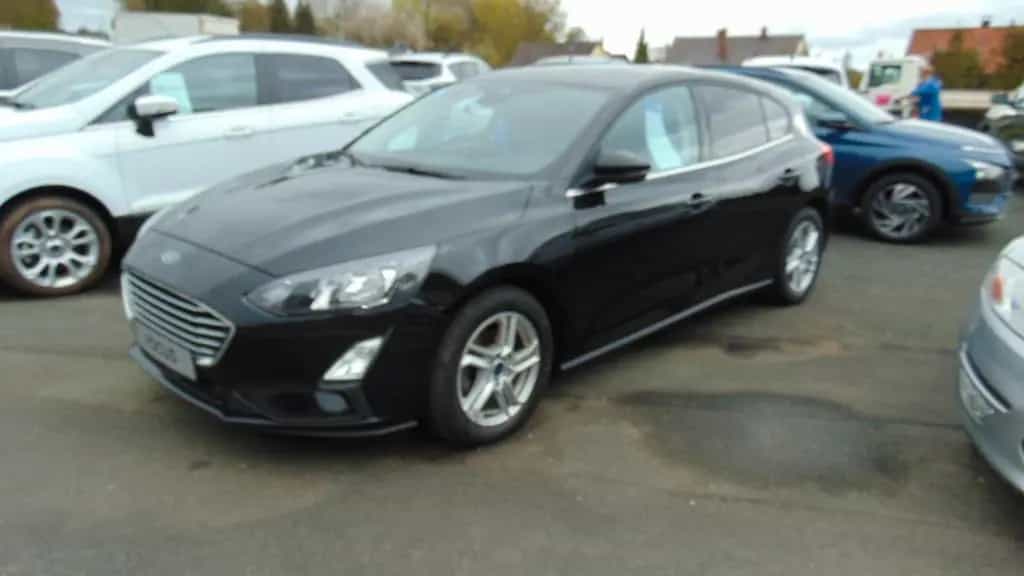 Ford Focus Lim. Cool & Connect KAM PDC NAVI LED SHZ++ 08/2020-photo-0