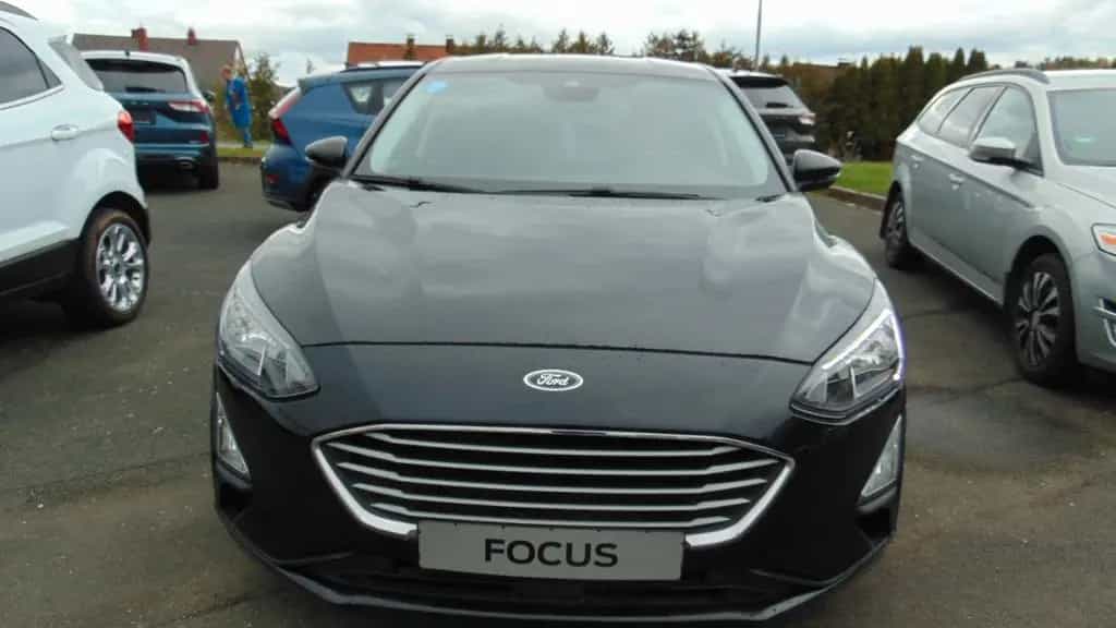 Ford Focus Lim. Cool & Connect KAM PDC NAVI LED SHZ++ 08/2020-photo-1