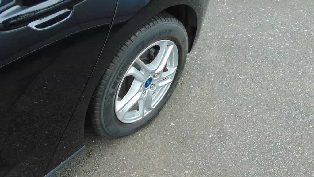 Ford Focus Lim. Cool & Connect KAM PDC NAVI LED SHZ++ 08/2020-photo-16