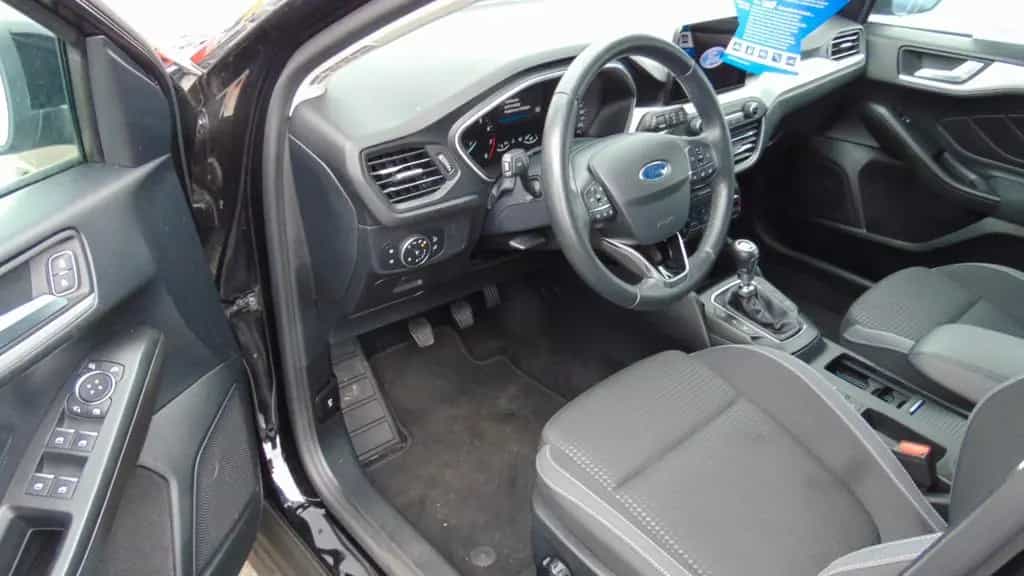Ford Focus Lim. Cool & Connect KAM PDC NAVI LED SHZ++ 08/2020-photo-5