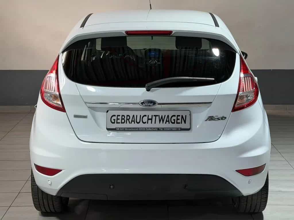 Ford Fiesta Titanium Automatik Navi Einparkhilfe 09/2015-photo-13