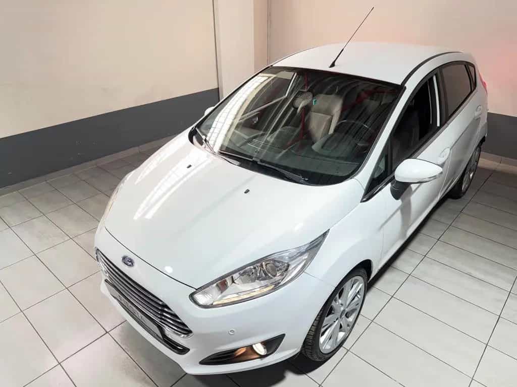Ford Fiesta Titanium Automatik Navi Einparkhilfe 09/2015-photo-18