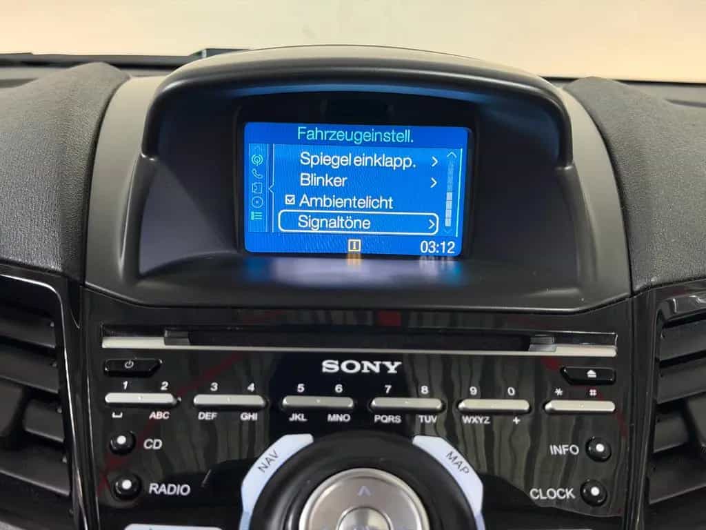 Ford Fiesta Titanium Automatik Navi Einparkhilfe 09/2015-photo-19