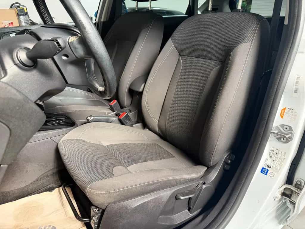 Ford Fiesta Titanium Automatik Navi Einparkhilfe 09/2015-photo-28