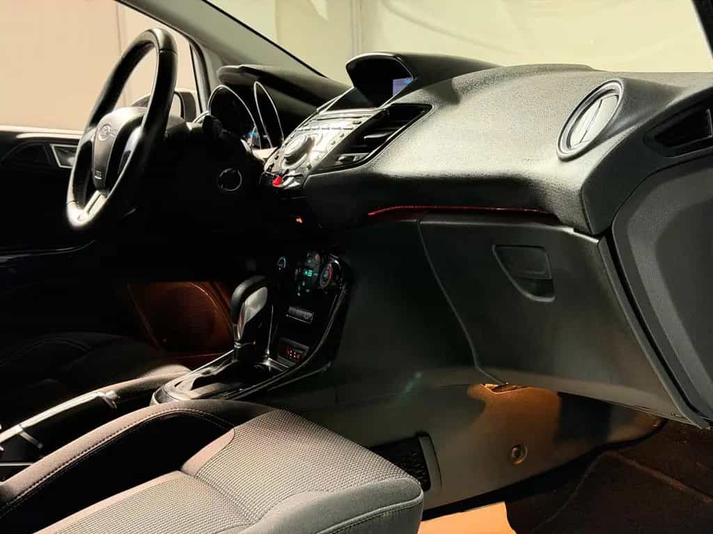 Ford Fiesta Titanium Automatik Navi Einparkhilfe 09/2015-photo-34