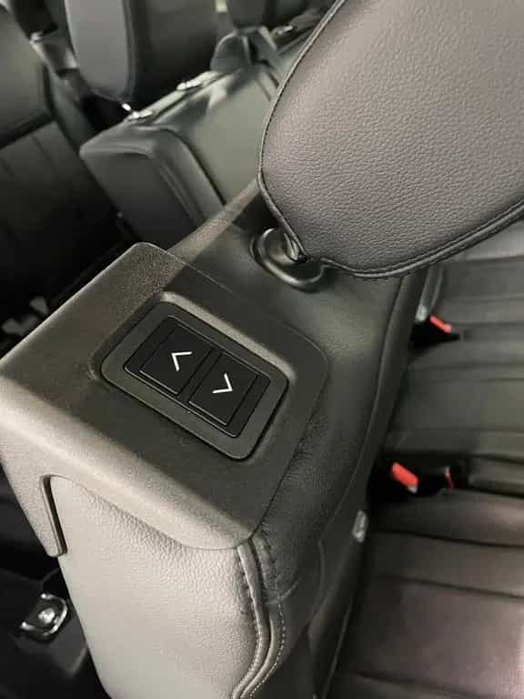 Land Rover Discovery 5 HSE SD4 7-Sitzer/LED/Pano/Leder/AHK 07/2019-photo-32