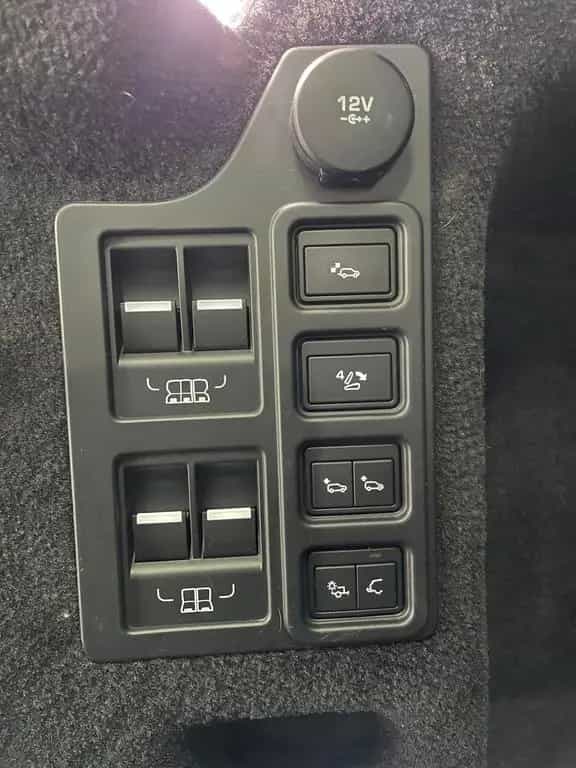 Land Rover Discovery 5 HSE SD4 7-Sitzer/LED/Pano/Leder/AHK 07/2019-photo-36