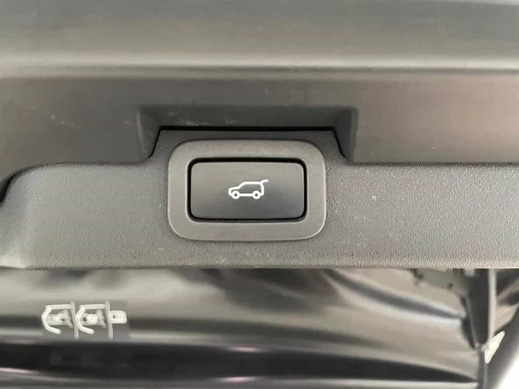 Land Rover Discovery 5 HSE SD4 7-Sitzer/LED/Pano/Leder/AHK 07/2019-photo-37