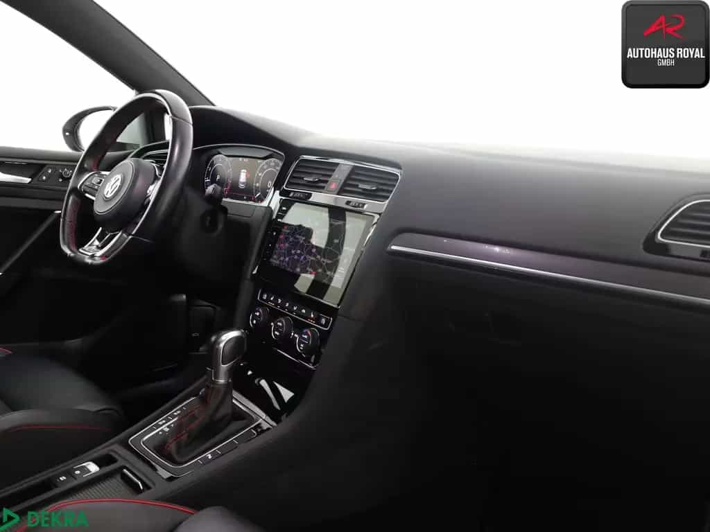 Volkswagen Golf VII GTI 2.0 TSI PANO KEYLESSGO,ACC,KAMERA 08/2019-photo-8