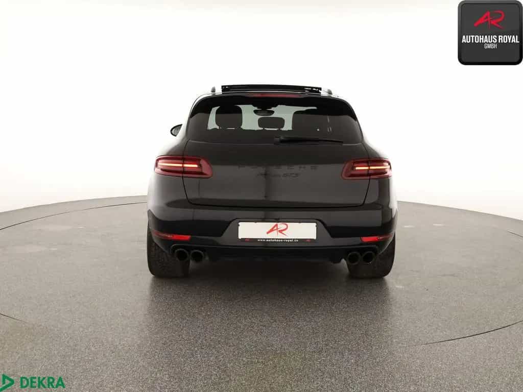 Porsche Macan 3.0 AWD GTS PANO,PDLS+,SPORT CHRONO,PASM 02/2018-photo-2