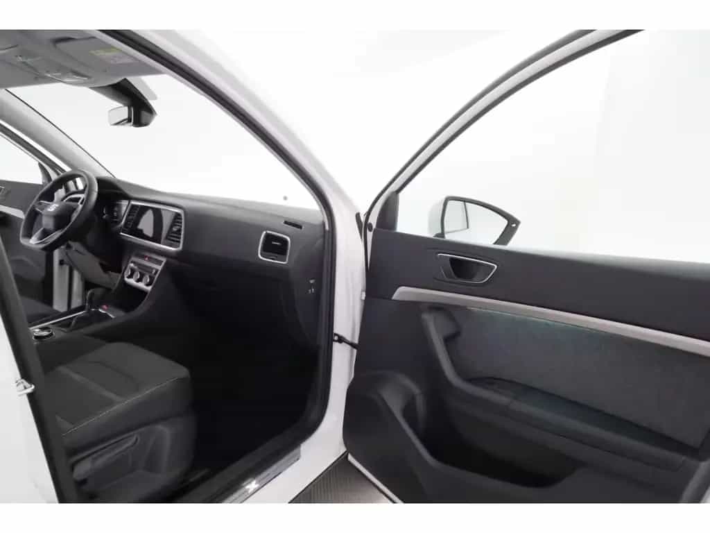 Seat Ateca 1.5TSI DSG Xperience+LED+KAMERA+NAVI+TEMPO 07/2025-photo-20