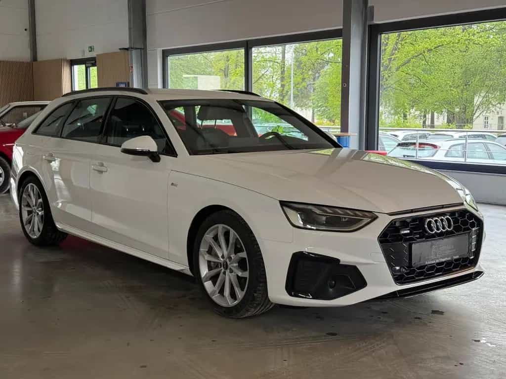 Audi A4 Avant 45 TFSI quattro S line LED/SHZ/Temp/Kam 01/2022-photo-1