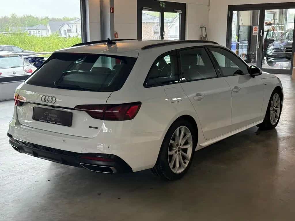 Audi A4 Avant 45 TFSI quattro S line LED/SHZ/Temp/Kam 01/2022-photo-2