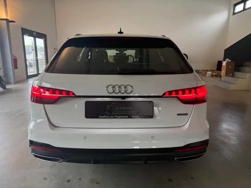 Audi A4 Avant 45 TFSI quattro S line LED/SHZ/Temp/Kam 01/2022-photo-5