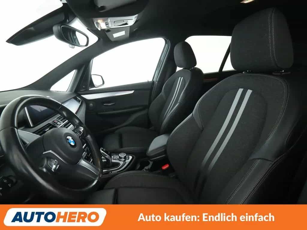 BMW 218 Gran Tourer 218i Gran Tourer M Sport Aut.*NAVI*LED*TEMPO*PDC 10/2019-photo-9