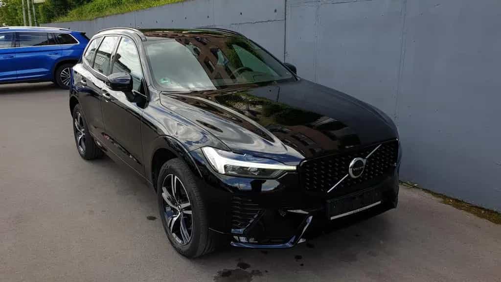 Volvo XC60 B4 D AWD R Design Geartronic Leder/AHK 04/2022-photo-1