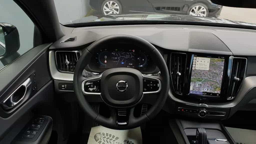 Volvo XC60 B4 D AWD R Design Geartronic Leder/AHK 04/2022-photo-10