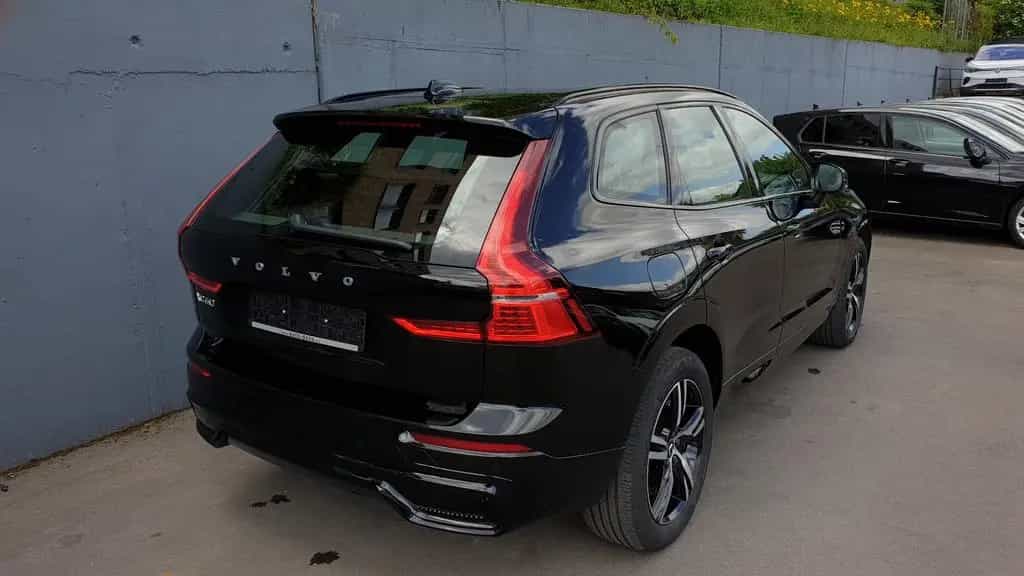 Volvo XC60 B4 D AWD R Design Geartronic Leder/AHK 04/2022-photo-2