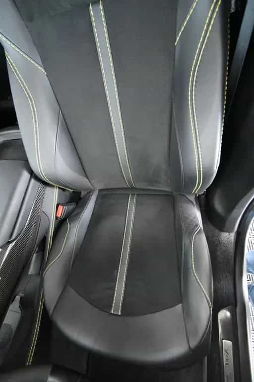 Aston Martin DBX 4.0 V8 707 Carbon Paket 23 Zoll 11/2022-photo-27