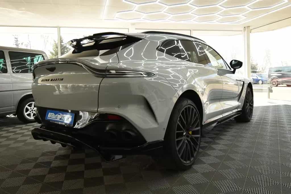 Aston Martin DBX 4.0 V8 707 Carbon Paket 23 Zoll 11/2022-photo-7