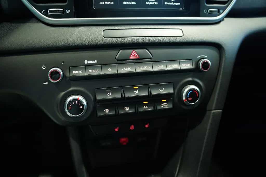 Kia Sportage Edition 7 2WD *2.H *Garantie *Tempomat 08/2019-photo-29
