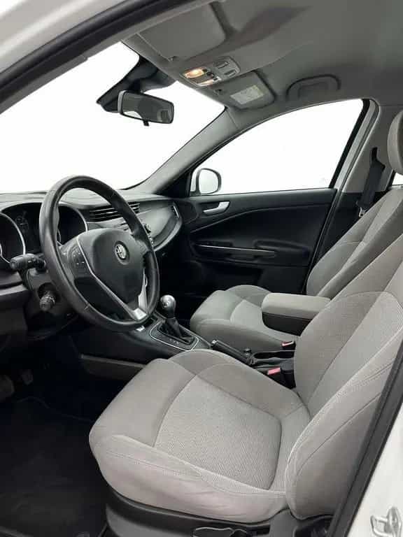 Alfa Romeo Giulietta 1.6 JTDm-2 105 CV Progressi 03/2015-photo-8