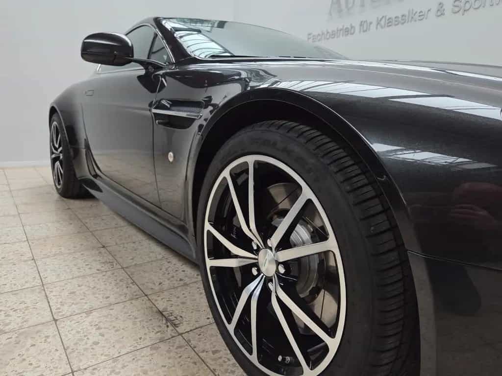 Aston Martin V8 Vantage 4.7l SP10 Handschalter TOPZUSTAND 01/2014-photo-4