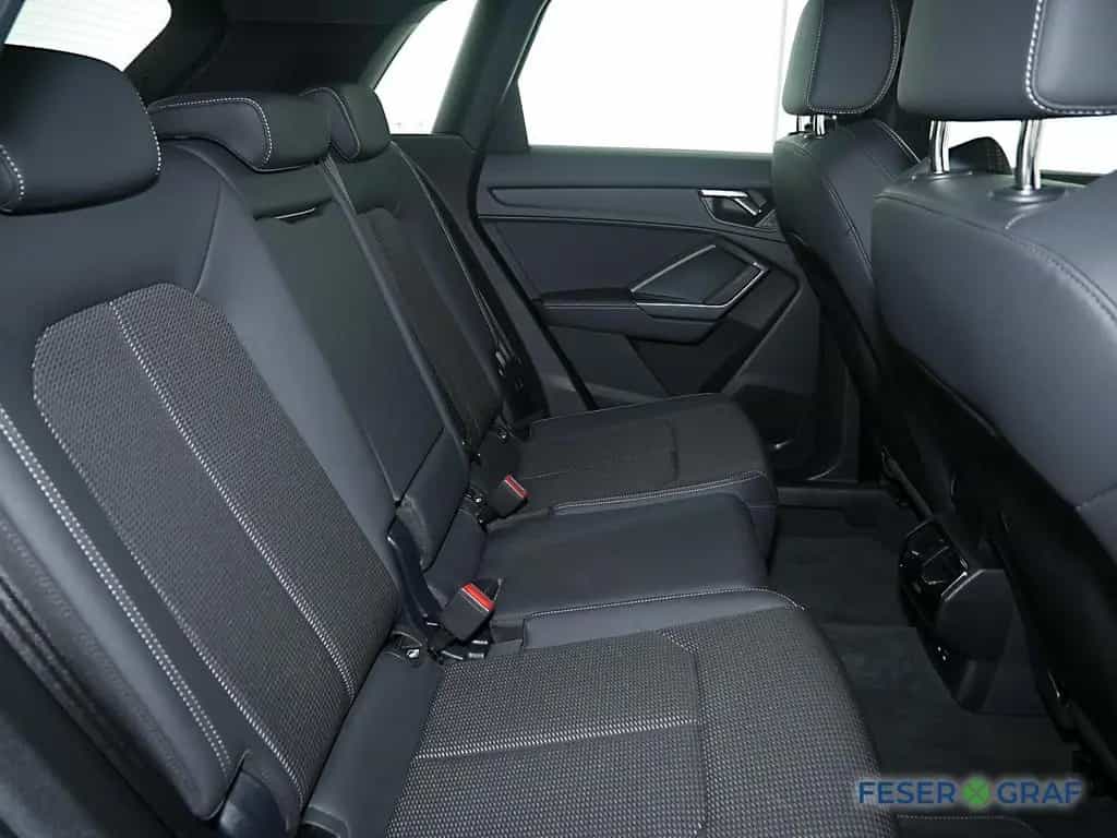 Audi Q3 S line 35 TFSI S tronic AHK/smartphone int. 02/2025-photo-4