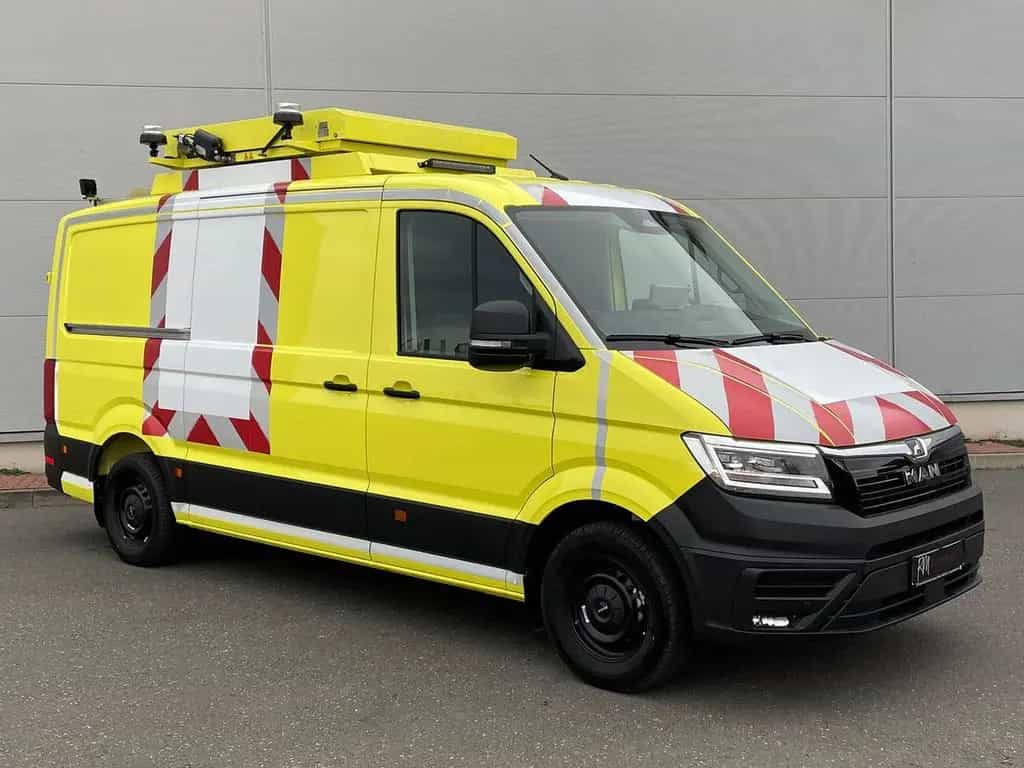 MAN TGE 3.180 L3H2 BF4 BEGLEITFAHRZEUG STANDH ACC 01/2026-photo-1