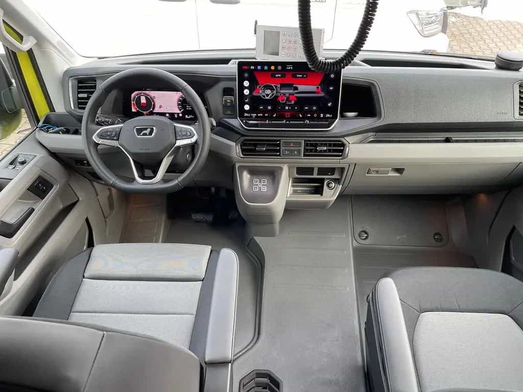 MAN TGE 3.180 L3H2 BF4 BEGLEITFAHRZEUG STANDH ACC 01/2026-photo-38