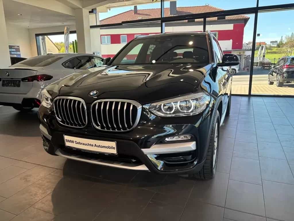 BMW X3 xDrive30d xLine Gestiksteuerung HK HiFi DAB 11/2017-photo-0