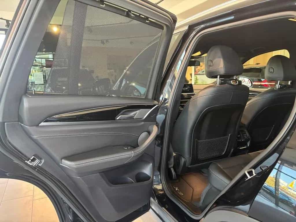 BMW X3 xDrive30d xLine Gestiksteuerung HK HiFi DAB 11/2017-photo-17