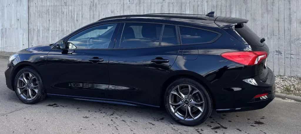 Ford Focus Focus Turnier Turnier 1.0 EcoBoost Hybrid 03/2022-photo-4