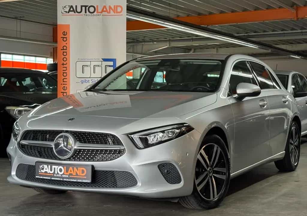 Mercedes-Benz A-Class 220*1.HAND*LED*NAVI*WIDESCREEN*360°*SPUR*TOTEW 04/2019-photo-1