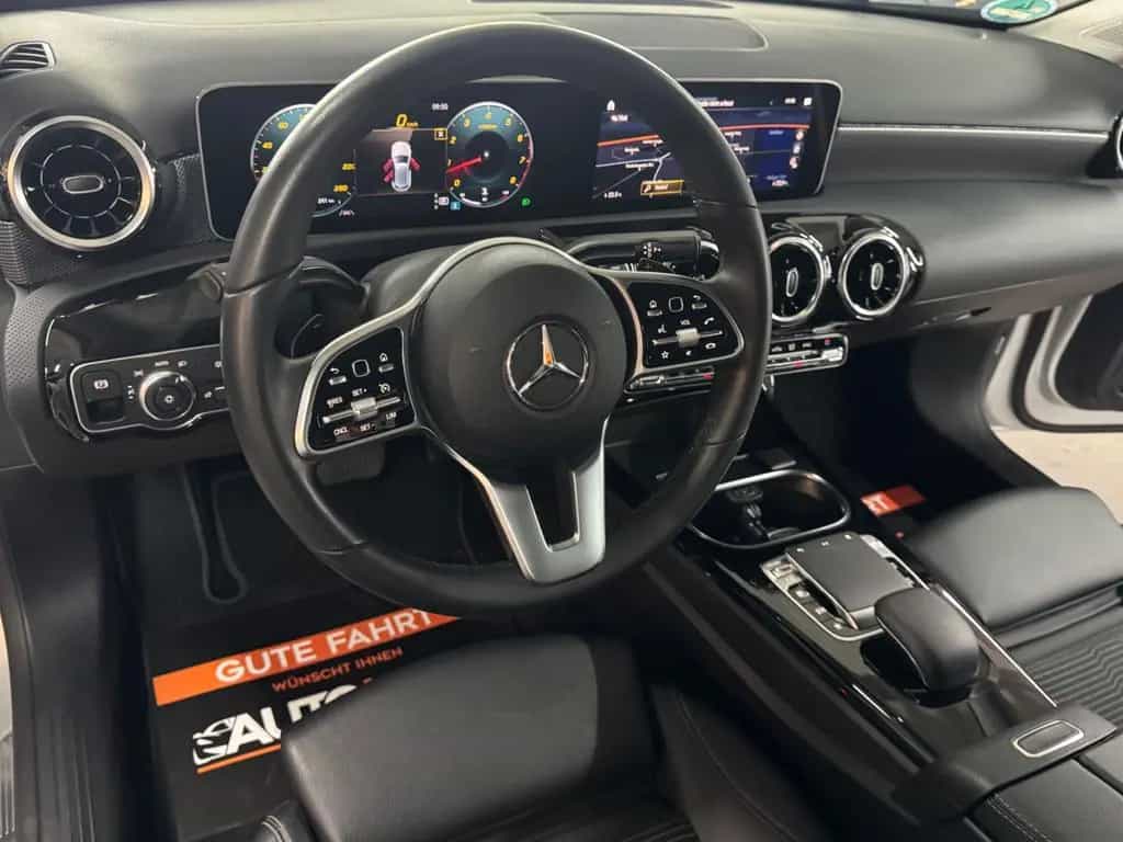 Mercedes-Benz A-Class 220*1.HAND*LED*NAVI*WIDESCREEN*360°*SPUR*TOTEW 04/2019-photo-20