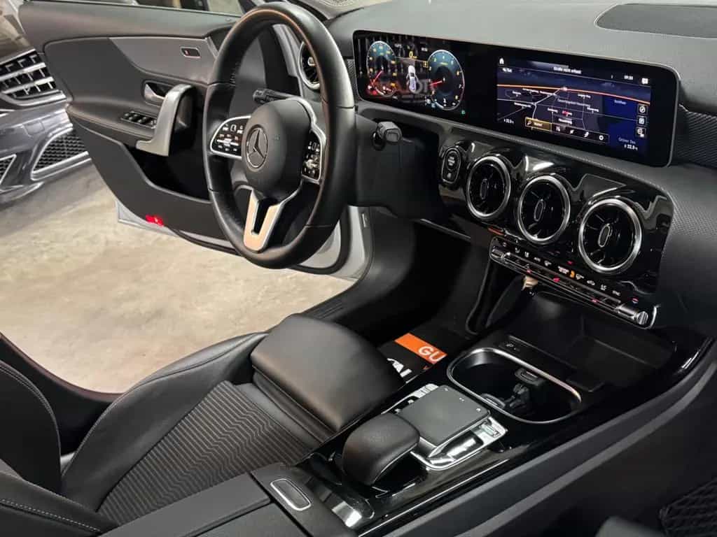 Mercedes-Benz A-Class 220*1.HAND*LED*NAVI*WIDESCREEN*360°*SPUR*TOTEW 04/2019-photo-21