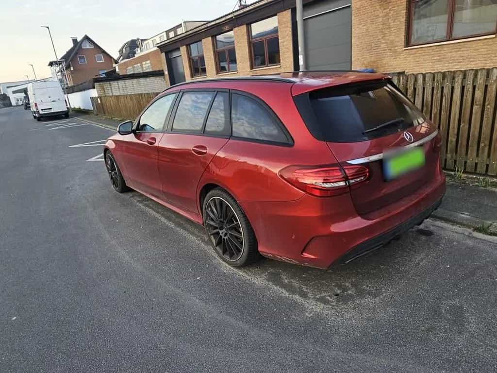 Mercedes-Benz C-Class 300 T 9G-TRONIC AMG Line 07/2018-photo-4