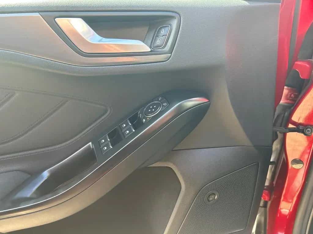 Ford Focus Turnier Kombi Active ACC el.Anhängekupplun 04/2019-photo-15