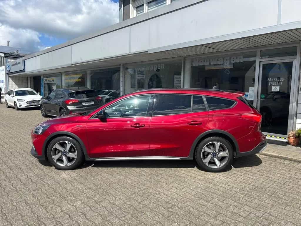 Ford Focus Turnier Kombi Active ACC el.Anhängekupplun 04/2019-photo-1