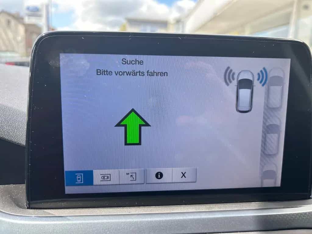 Ford Focus Turnier Kombi Active ACC el.Anhängekupplun 04/2019-photo-29