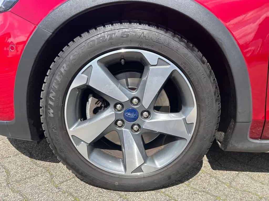 Ford Focus Turnier Kombi Active ACC el.Anhängekupplun 04/2019-photo-4