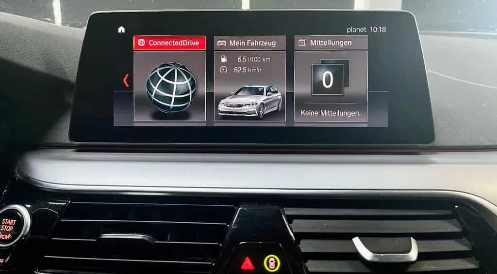 BMW 5 Series 10/2018-photo-32