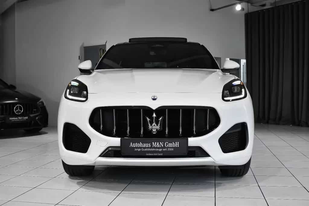 Maserati Grecale GT 4WD *Pano* 1 Hand* Unfallfrei* 01/2023-photo-2