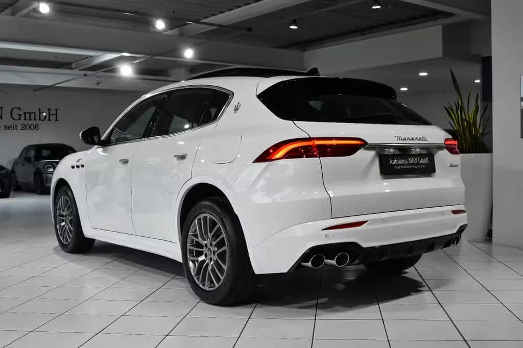 Maserati Grecale GT 4WD *Pano* 1 Hand* Unfallfrei* 01/2023-photo-8