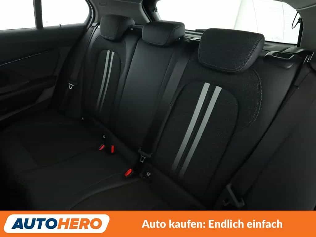 BMW 1 Series 118i Sport Line 01/2021-photo-13